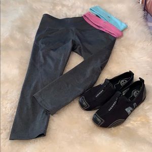 Reebok Sz S Charcoal Gray Capri Leggings